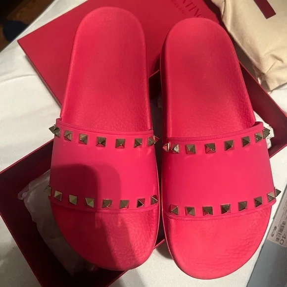 Valentino Garavani | Shoes | Valentino Garavani Pool Slides  display picture 2